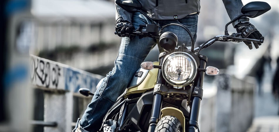 Ducati Scrambler Icon Yellow