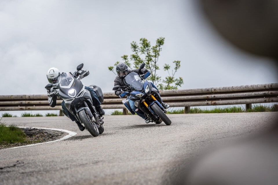 MV Agusta Turismo Veloce 800 Lusso vs Yamaha Tracer 900 GT, in medio stat virtus