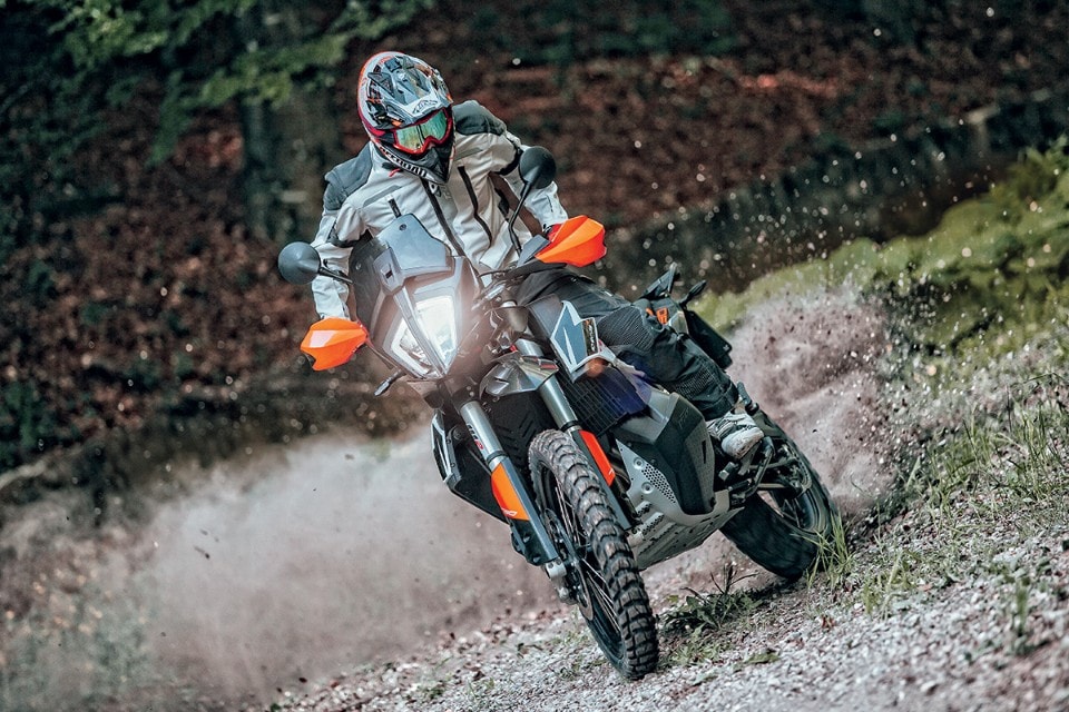 KTM 790 Adventure R: like a rolling stone