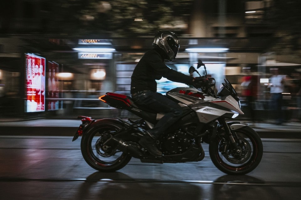 Suzuki Katana Jindachi: dal tramonto all'alba