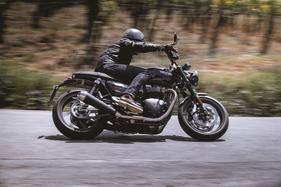 Triumph Speed Twin: polvere da sparo