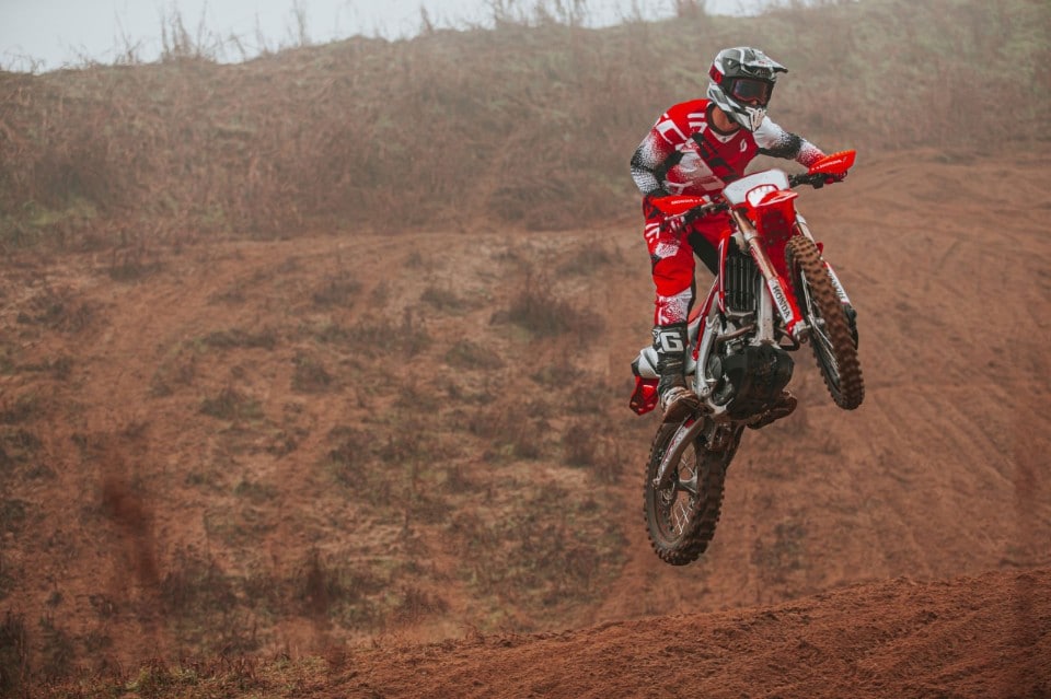 Enduro 250 4T: la comparativa Honda - Husqvarna - KTM