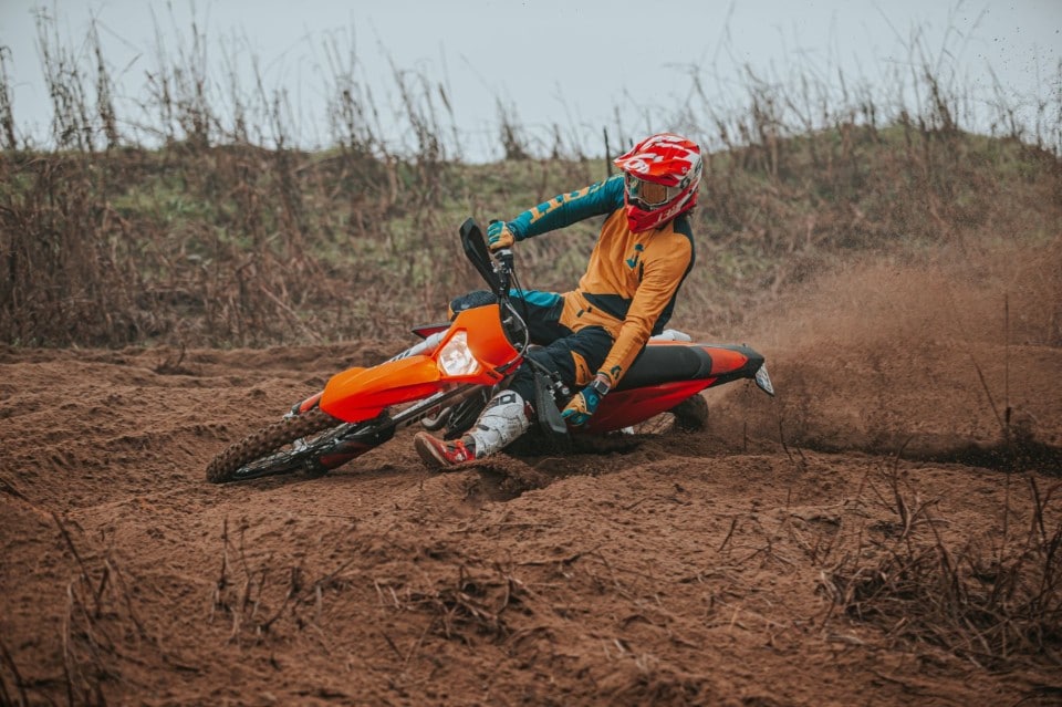 Enduro 250 4T: la comparativa Honda - Husqvarna - KTM