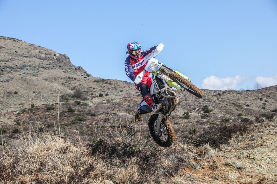 Enduro 450: quattro per quattroemmezzo
