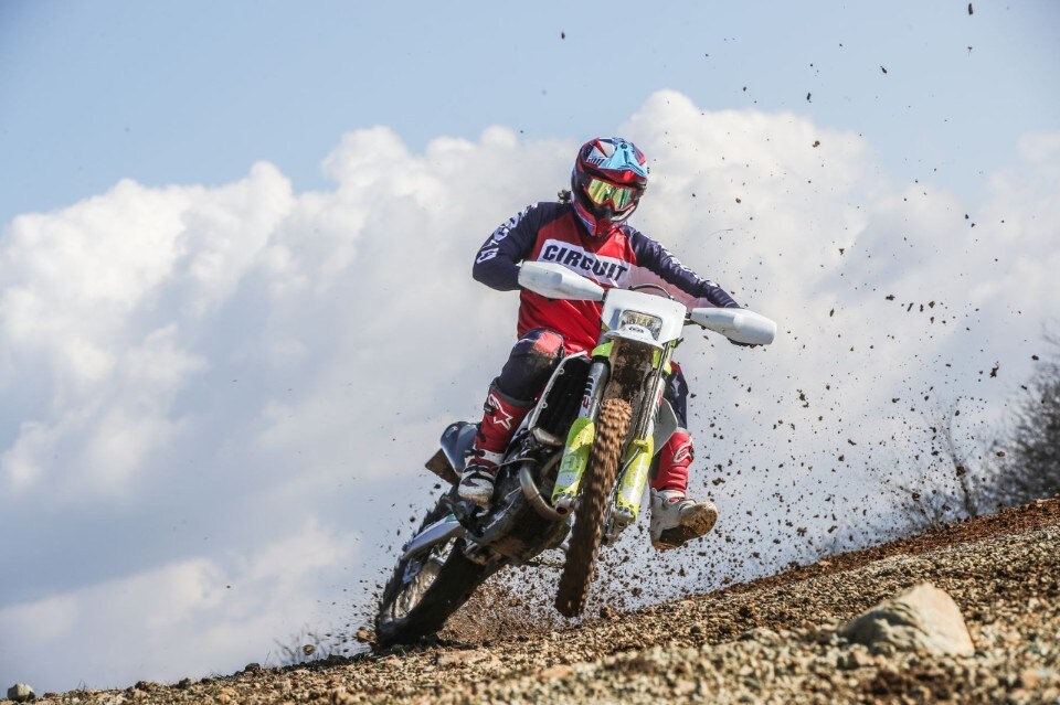 Enduro 450: quattro per quattroemmezzo