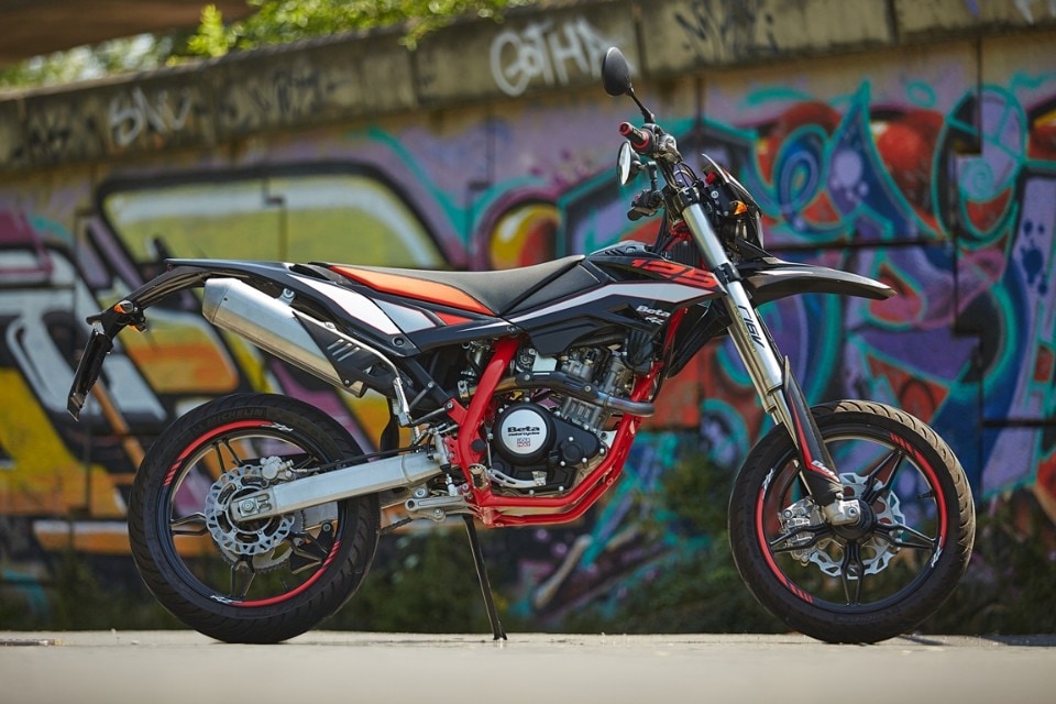 Comparativa Motard 125 4T, professione ragazzo