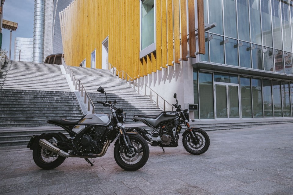 Brixton Crossfire 500 vs Husqvarna Svartpilen 401