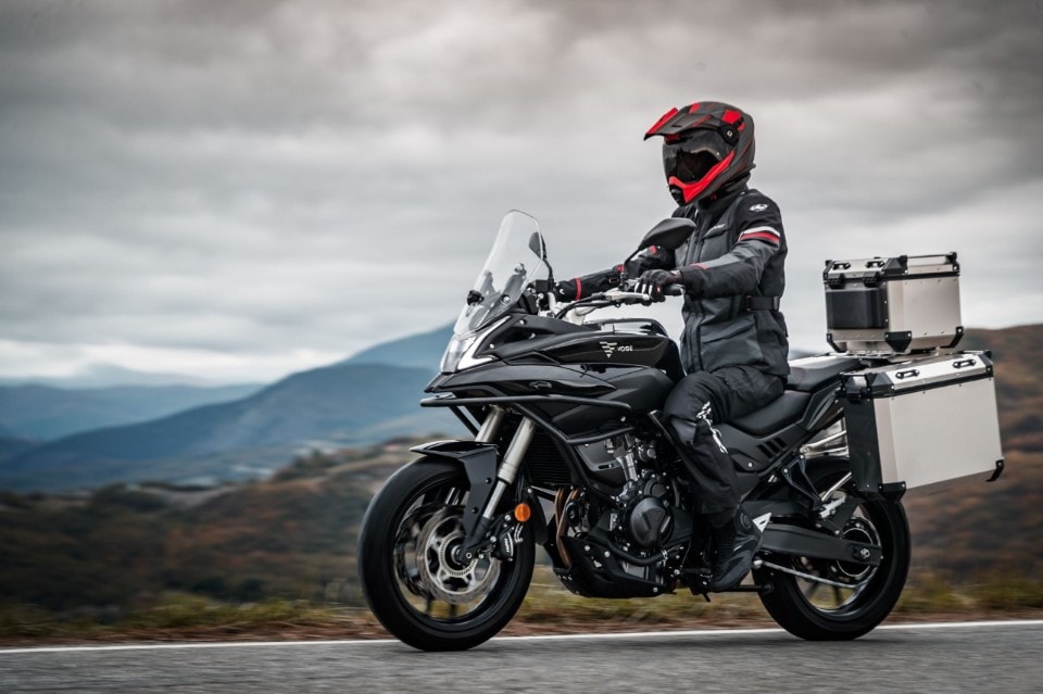 Comparativa Crossover 500:  Benelli TRK 502 X, Honda CB500X, Voge Valico 500 DS