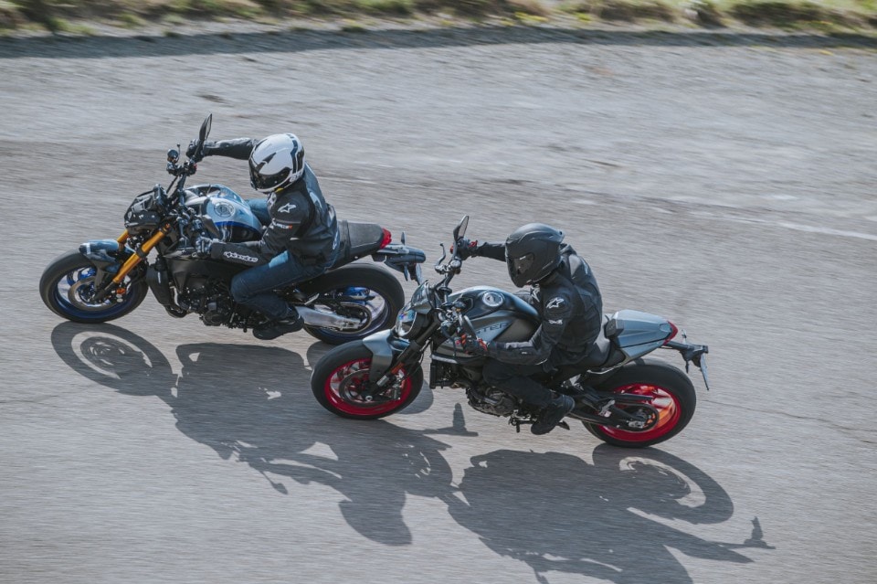Ducati Monster, Yamaha MT-09 SP: compagne di giochi