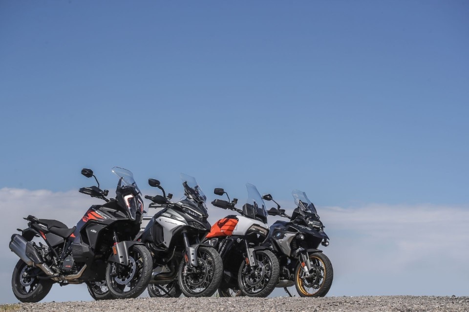  In vetta al mondo: comparativa maxienduro