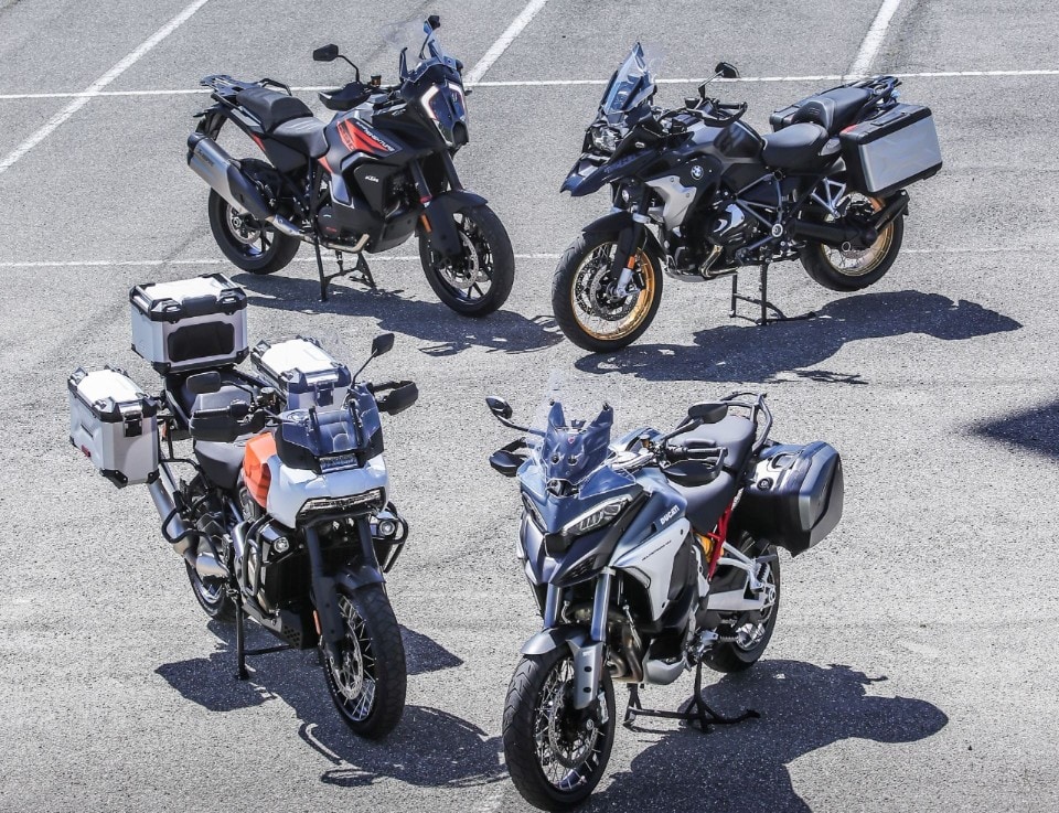  In vetta al mondo: comparativa maxienduro