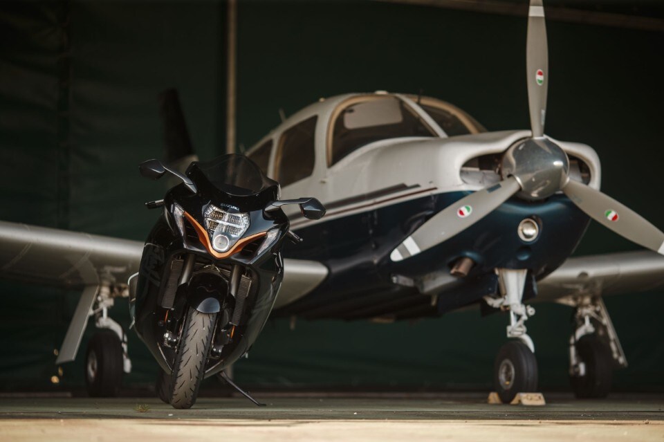 Suzuki Hayabusa: 300 km/h e non sentirli!