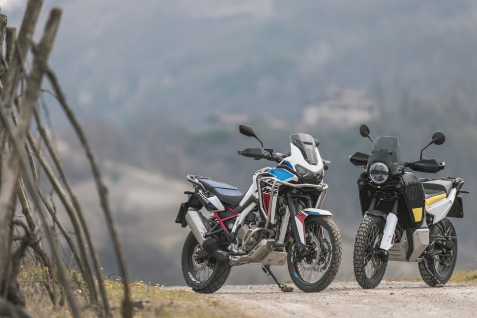 Honda Africa Twin 1100 VS Husqvarna Norden 901: non  SOLO rally!