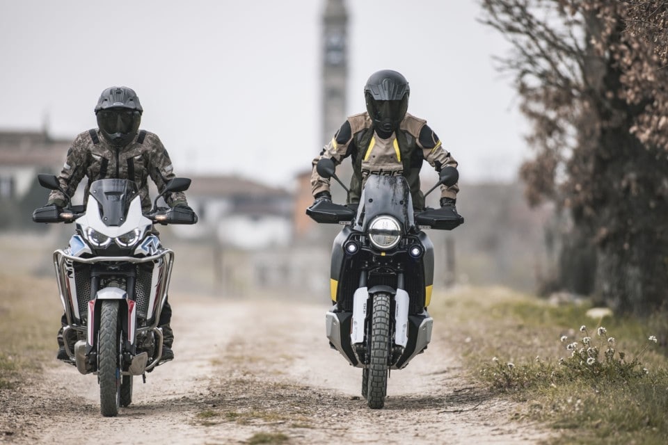 Honda Africa Twin 1100 VS Husqvarna Norden 901: non  SOLO rally!