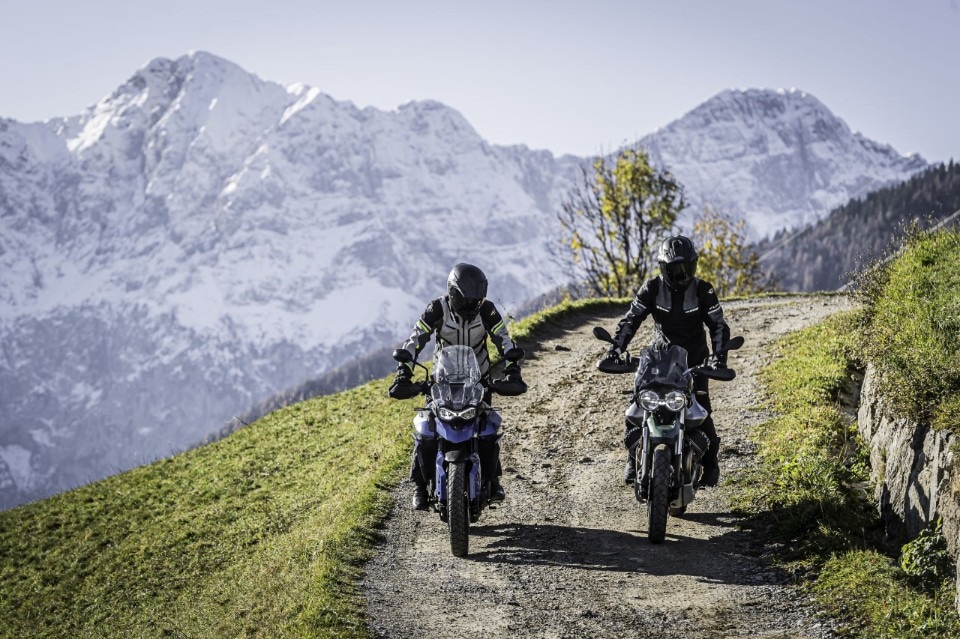 Moto Guzzi V85 TT VS Triumph Tiger 850 Sport: viaggia, guida, SOGNA