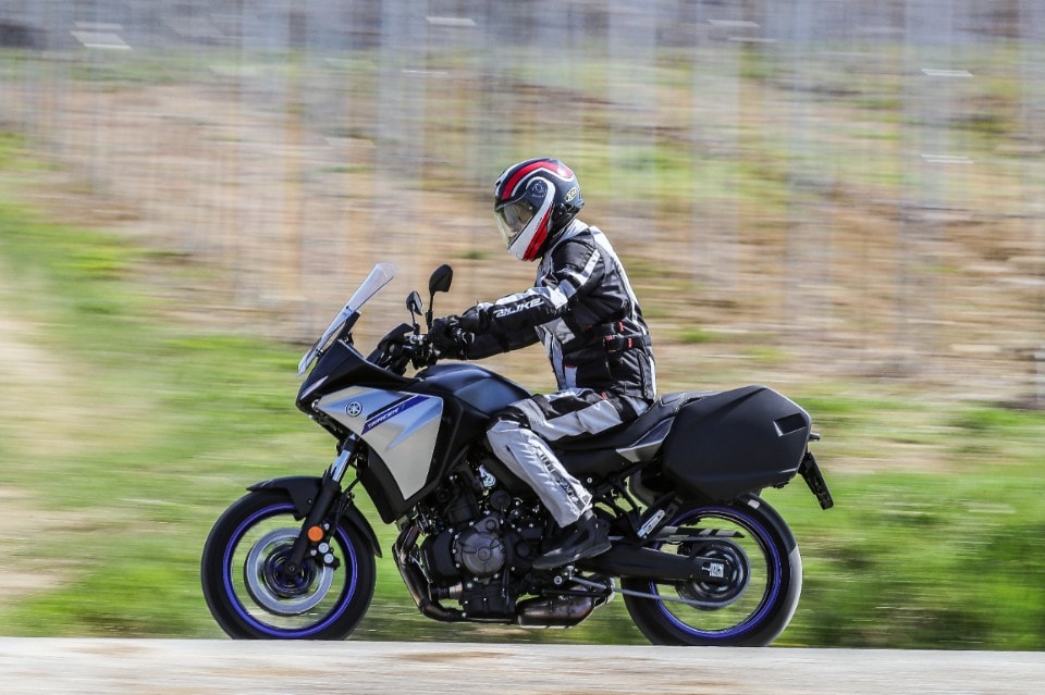 Triumph Tiger Sport 660 VS Yamaha Tracer 7 GT: middle class lover