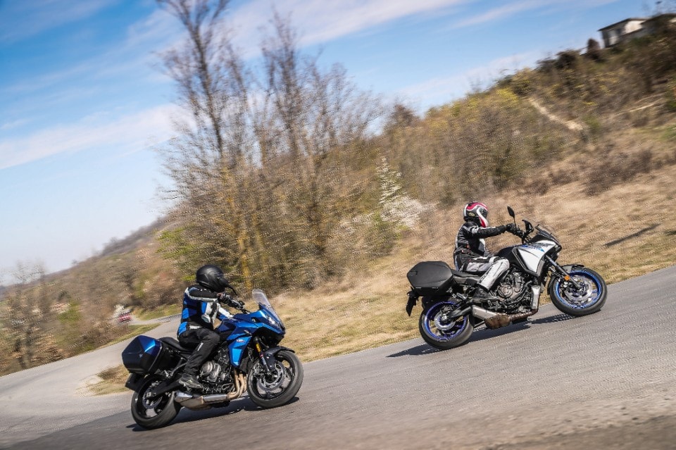 Triumph Tiger Sport 660 VS Yamaha Tracer 7 GT: middle class lover