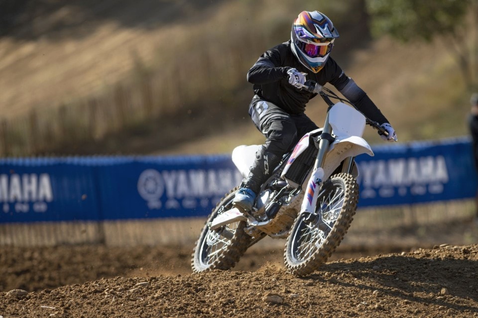 Prova Yamaha YZ250F 2024: slim fit