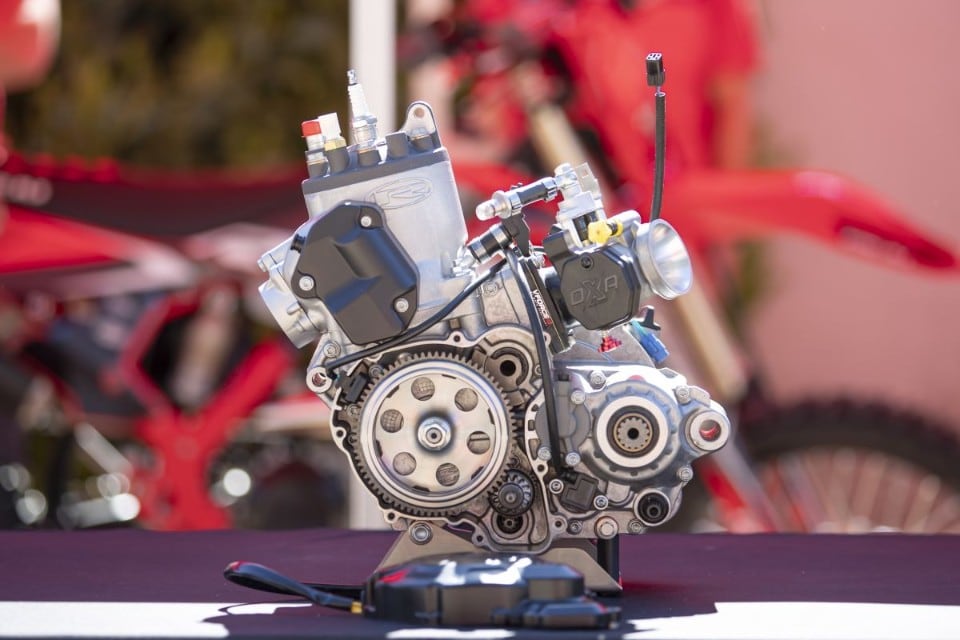 Prova Rieju MR300i Racing e Pro MY2026 - VIDEO