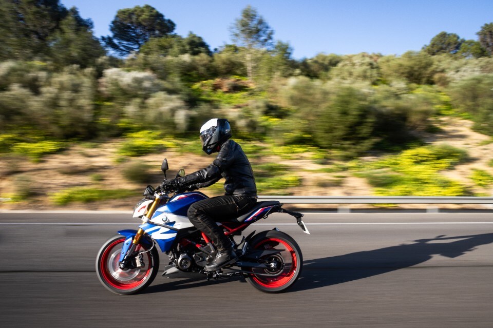 Trova il tuo stile sulle due ruote con le proposte BMW Motorrad