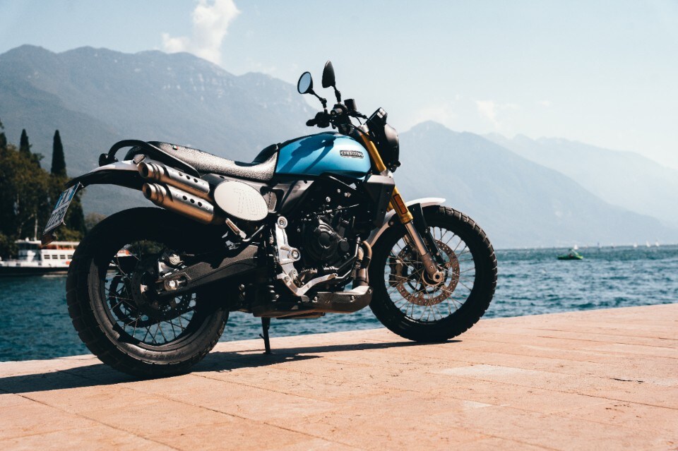 Caballero Rally 500 e Scrambler 700: un doppio viaggio nell’avventura