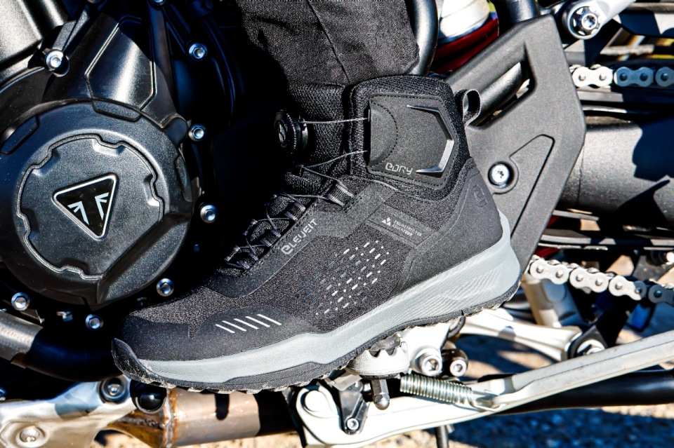 Eleveit Discover E-DRY: la leggerezza che cambia il modo di viaggiare