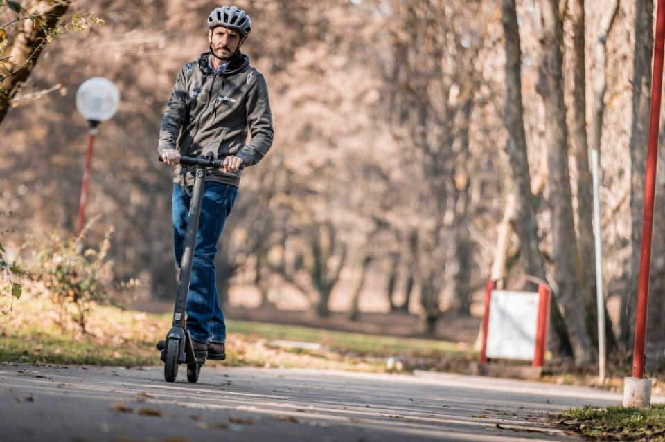 Monopattini elettrici: a Firenze il casco diventa obbligatorio