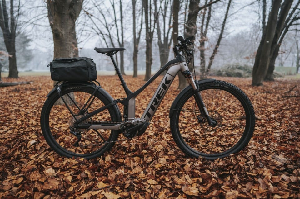 Trek Powerfly FS 4 Equipped: DUE in una!