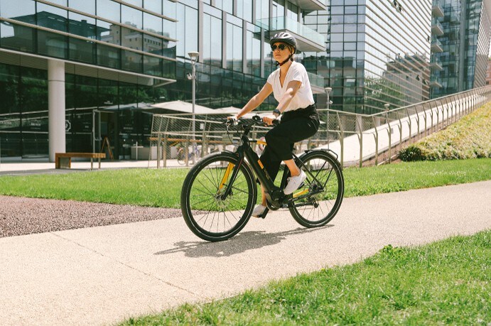 Pirelli: le e-bike in sharing a disposizione delle aziende