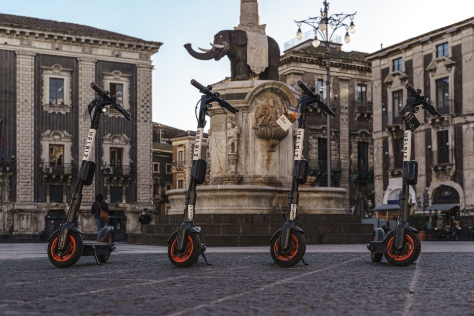 Helbiz lancia il servizio a Catania