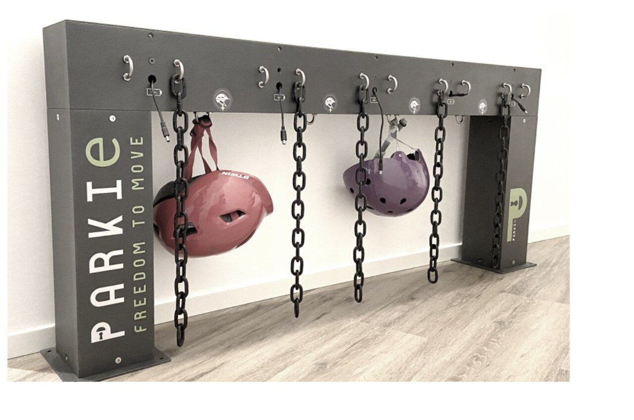 Parkie, il nuovo sistema di parcheggio per i monopattini