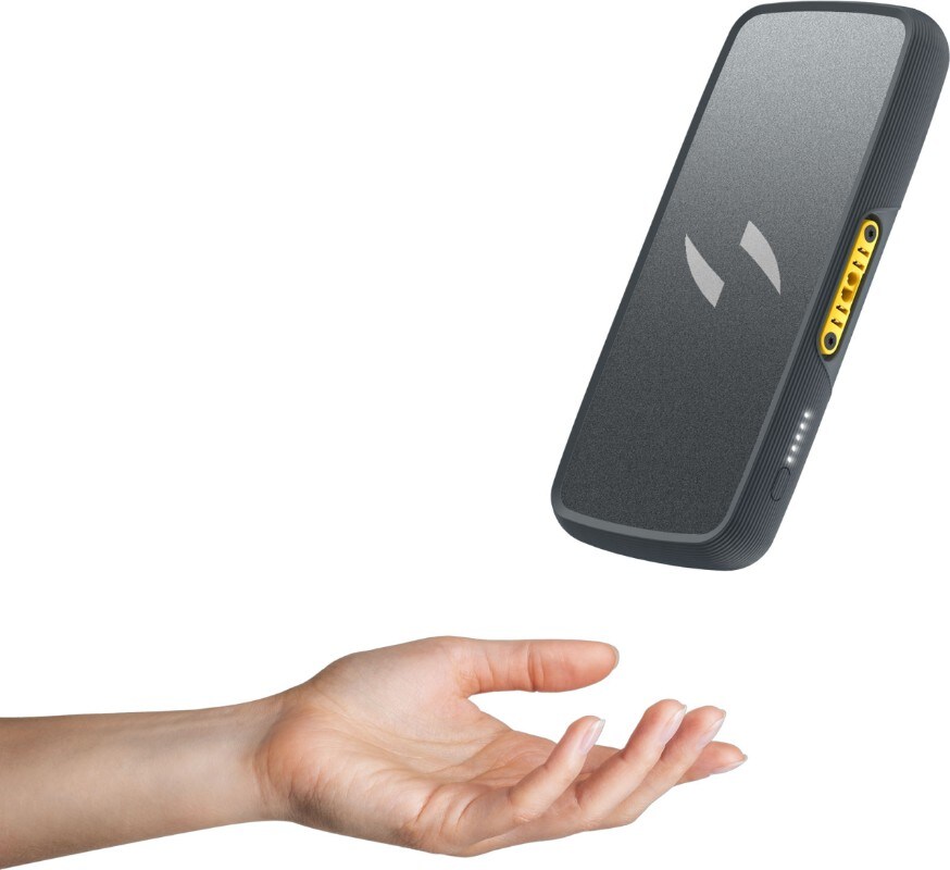 Swytch eBike Kit, ora la batteria diventa tascabile e colorata