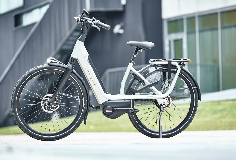 Gazelle Avignon C380 HMB: city e-bike all’olandese