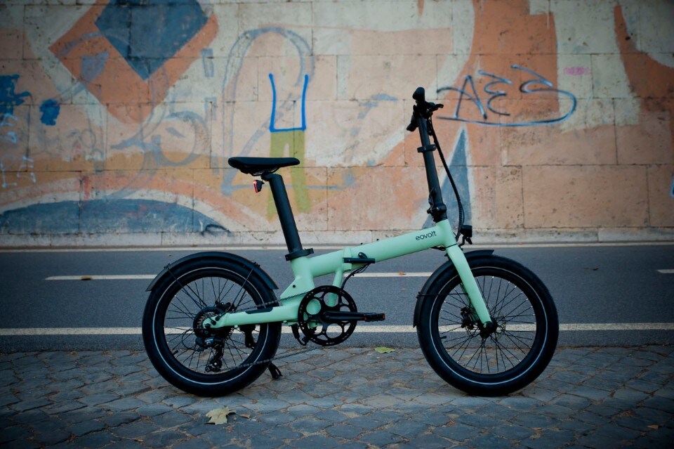 Eovolt Afternoon, la francesina pieghevole con batteria nel reggisella