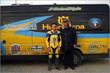 Supermotard: Brondi con Husky