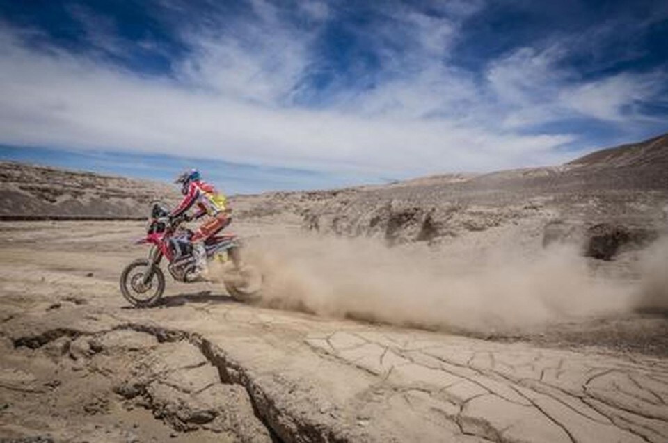 Dakar 2015-11a tappa: Barreda inarrestabile. Goncalves recupera