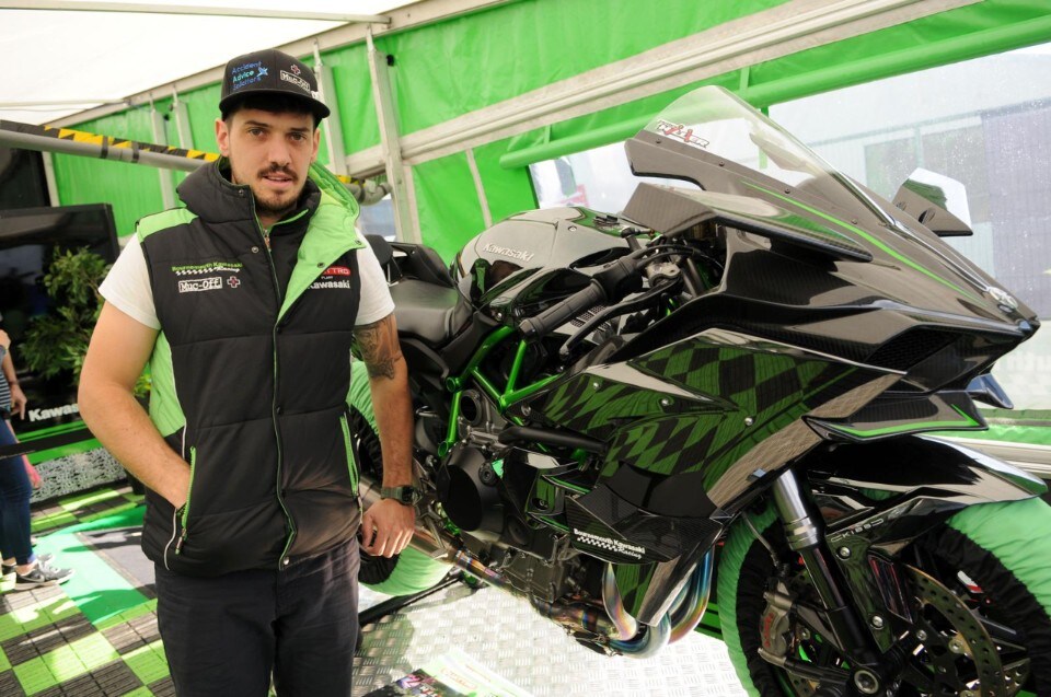 Kawasaki porta la H2R al Tourist Trophy