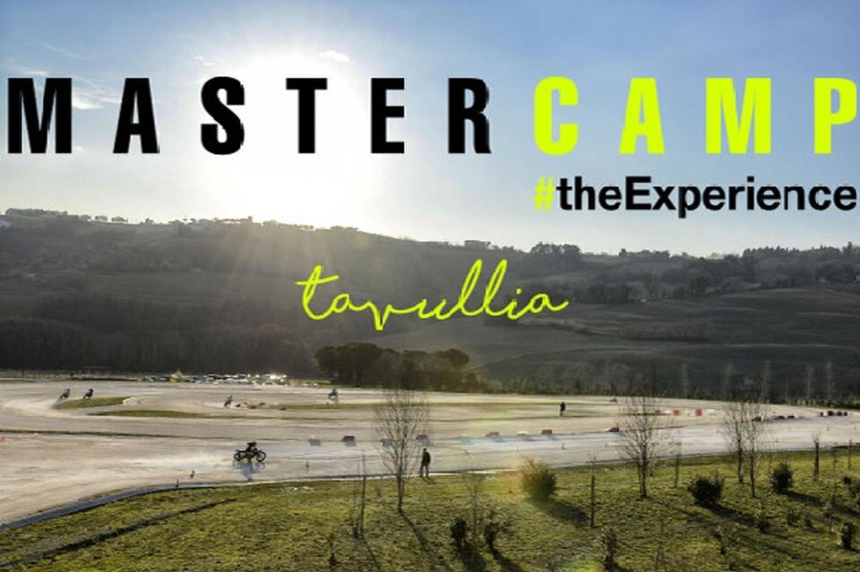 Giovani piloti asiatici a scuola da Rossi