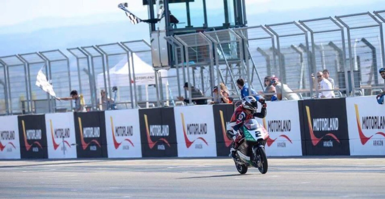 Il team 2WheelsPoliTO vince la Motostudent!