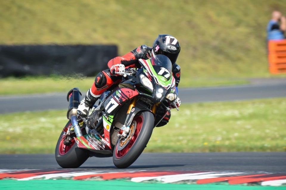 Aprilia trionfa nell’Europeo endurance open