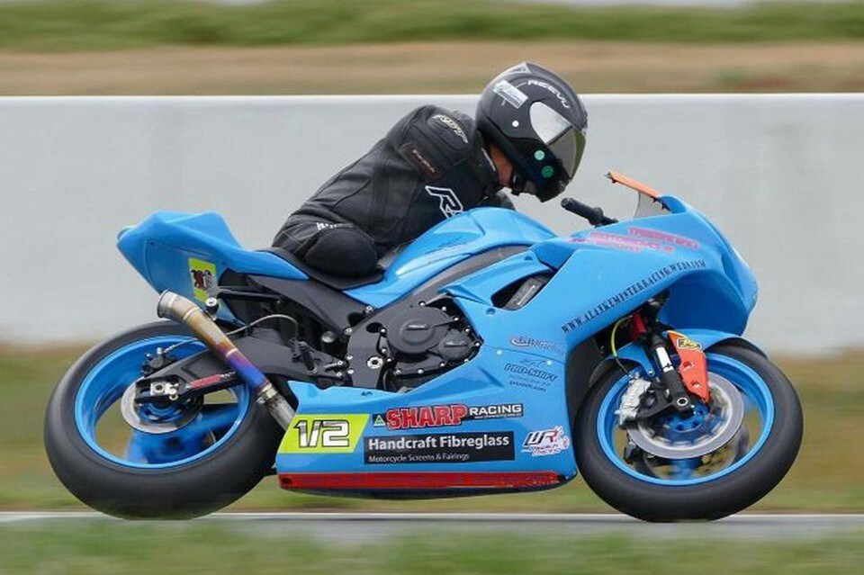 Addio ad Alan Kempster, il pilota senza un braccio e una gamba