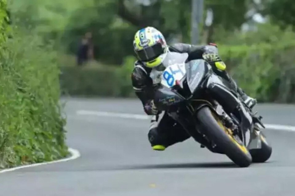 Un'altra vittima al Tourist Trophy, Adam Lyon