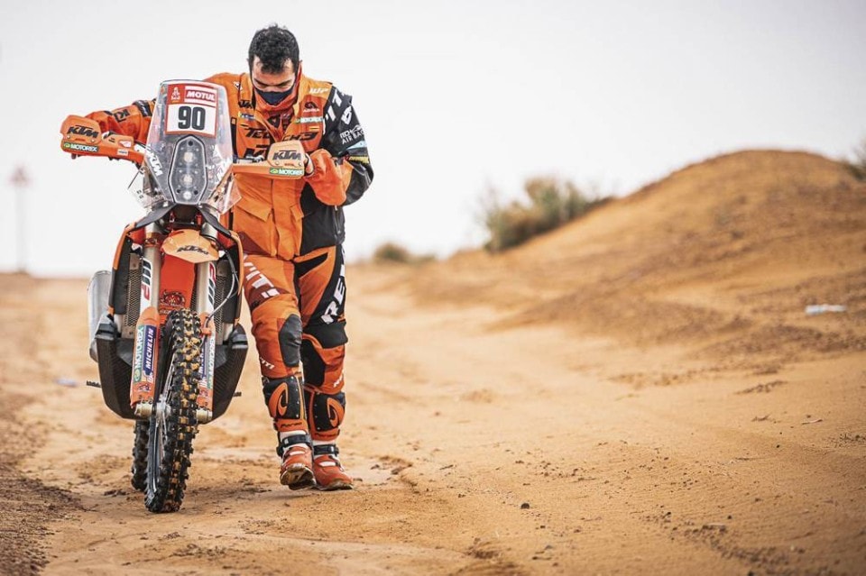 Dakar 2022 Stage 2, vince Joan Barreda. Petrucci out