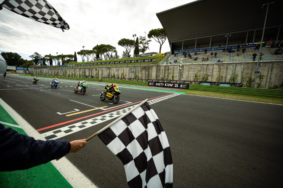  CIV Vallelunga: Bartolini (Moto3) e Stirpe (SS600) Campioni!
