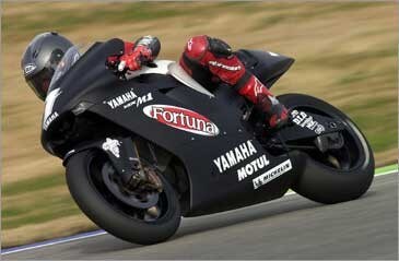 Test Yamaha 3: Barros velocissimo