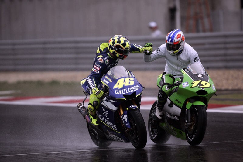 Rossi, campione che vince con la squadra