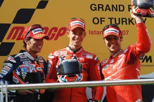 Stoner: “La mia Ducati è incredibile”