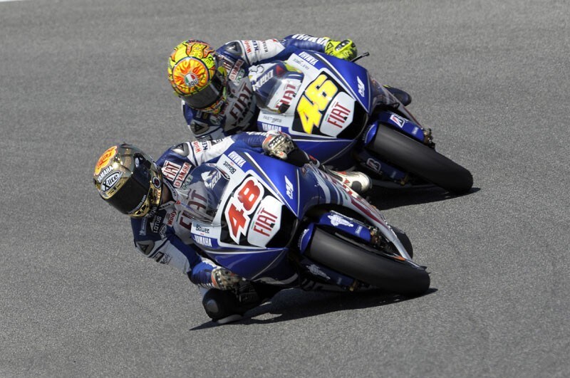 Le Mans FP3: Yamaha vola, Lorenzo cade