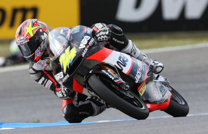 Assen Q1: Stoner strapazza tutti