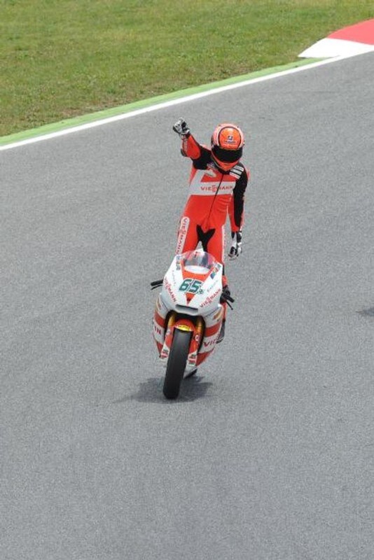 Valencia: Bradl, parola al campione